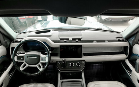 Land Rover Defender II, 2021 год, 8 900 000 рублей, 17 фотография