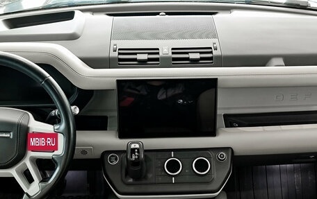 Land Rover Defender II, 2021 год, 8 900 000 рублей, 18 фотография