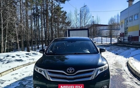 Toyota Venza I, 2013 год, 1 850 000 рублей, 1 фотография
