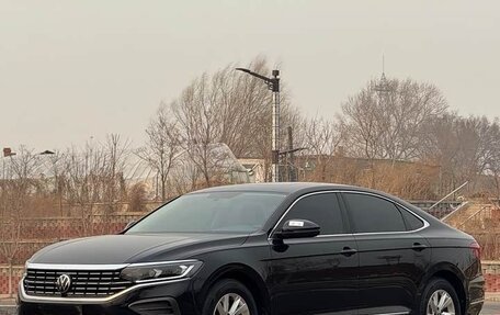 Volkswagen Passat B8 рестайлинг, 2023 год, 2 290 000 рублей, 1 фотография