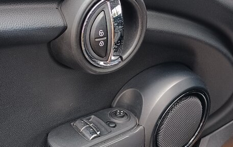 MINI Hatch, 2016 год, 1 550 000 рублей, 11 фотография