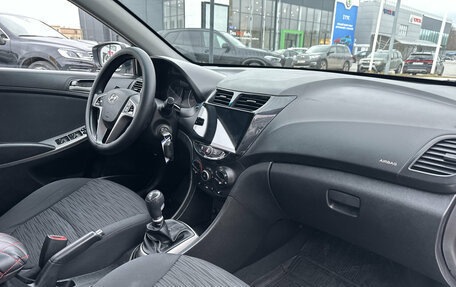 Hyundai Solaris II рестайлинг, 2015 год, 895 000 рублей, 13 фотография