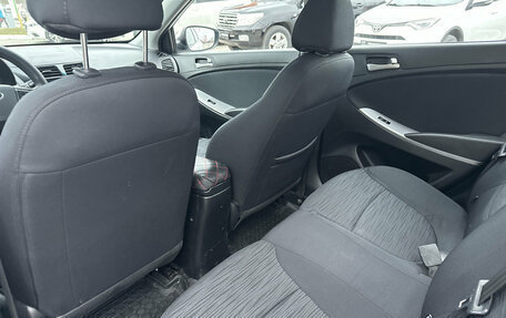 Hyundai Solaris II рестайлинг, 2015 год, 895 000 рублей, 15 фотография