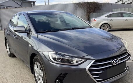 Hyundai Elantra VI рестайлинг, 2017 год, 1 350 000 рублей, 6 фотография