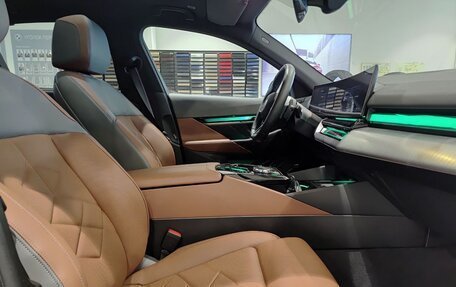 BMW 5 серия, 2025 год, 9 500 000 рублей, 14 фотография