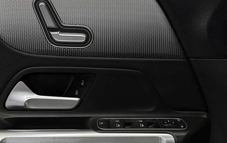 Mercedes-Benz GLB, 2022 год, 2 720 000 рублей, 7 фотография