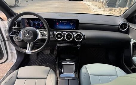 Mercedes-Benz A-Класс, 2023 год, 1 850 000 рублей, 8 фотография