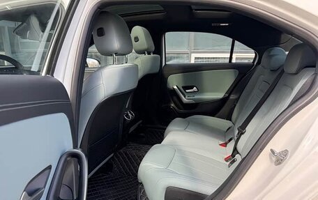 Mercedes-Benz A-Класс, 2023 год, 1 850 000 рублей, 7 фотография