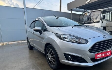 Ford Fiesta, 2016 год, 900 000 рублей, 3 фотография