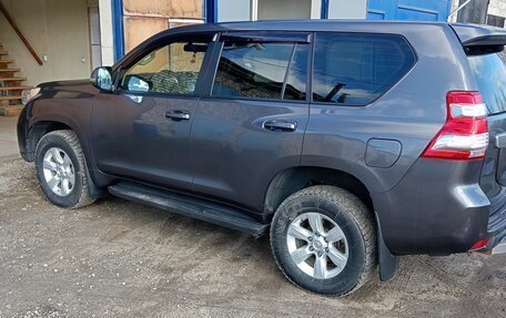 Toyota Land Cruiser Prado 150 рестайлинг 2, 2014 год, 3 160 000 рублей, 4 фотография