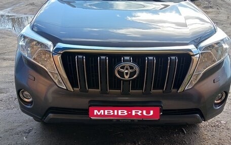 Toyota Land Cruiser Prado 150 рестайлинг 2, 2014 год, 3 160 000 рублей, 2 фотография