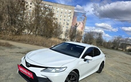 Toyota Camry, 2021 год, 3 120 000 рублей, 3 фотография