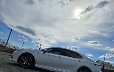 Toyota Camry, 2021 год, 3 120 000 рублей, 19 фотография