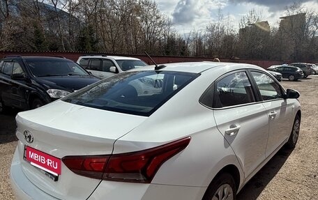 Hyundai Solaris II рестайлинг, 2017 год, 1 150 000 рублей, 19 фотография