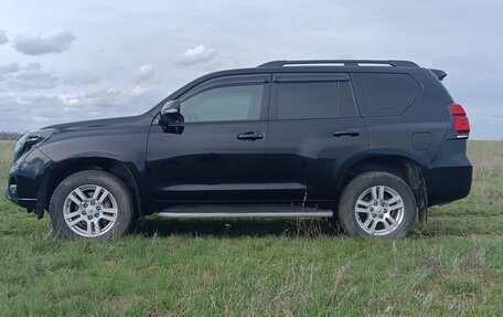 Toyota Land Cruiser Prado 150 рестайлинг 2, 2013 год, 2 800 000 рублей, 4 фотография