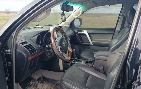 Toyota Land Cruiser Prado 150 рестайлинг 2, 2013 год, 2 800 000 рублей, 5 фотография