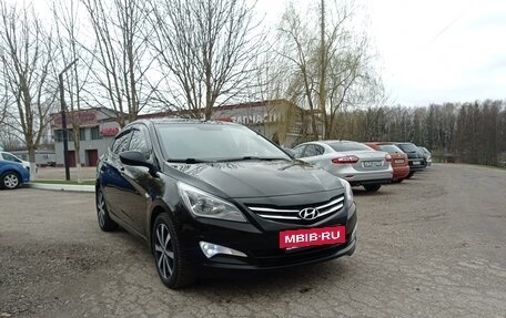 Hyundai Solaris II рестайлинг, 2016 год, 1 050 000 рублей, 4 фотография