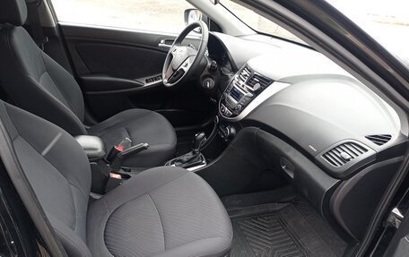 Hyundai Solaris II рестайлинг, 2016 год, 1 050 000 рублей, 11 фотография