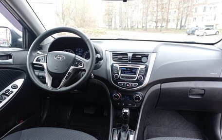 Hyundai Solaris II рестайлинг, 2016 год, 1 050 000 рублей, 10 фотография