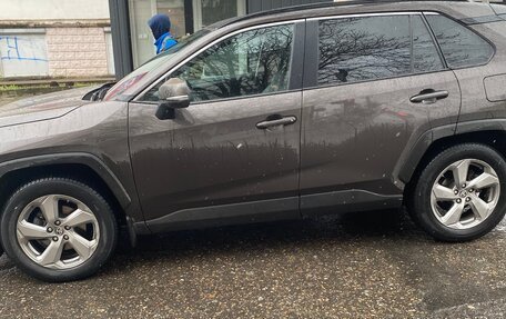 Toyota RAV4, 2020 год, 3 100 000 рублей, 5 фотография