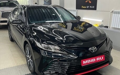 Toyota Camry, 2021 год, 3 750 000 рублей, 1 фотография
