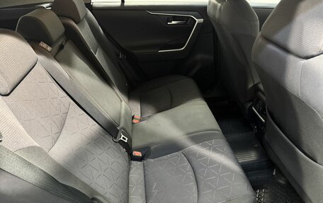 Toyota RAV4, 2020 год, 3 599 800 рублей, 4 фотография