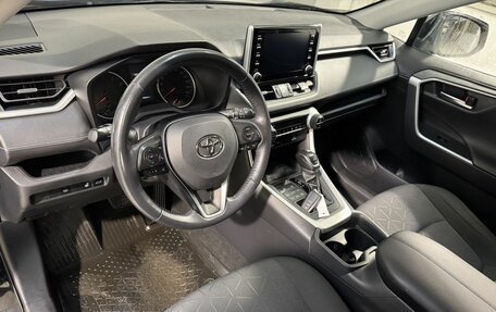 Toyota RAV4, 2020 год, 3 599 800 рублей, 8 фотография