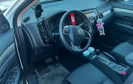 Mitsubishi Outlander III рестайлинг 3, 2015 год, 1 550 000 рублей, 3 фотография