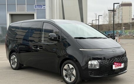 Hyundai Staria, 2023 год, 4 800 000 рублей, 7 фотография