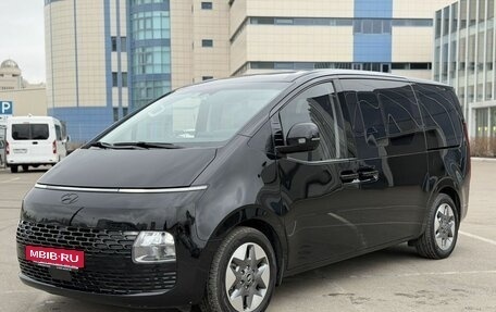 Hyundai Staria, 2023 год, 4 800 000 рублей, 3 фотография