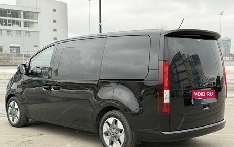 Hyundai Staria, 2023 год, 4 800 000 рублей, 4 фотография