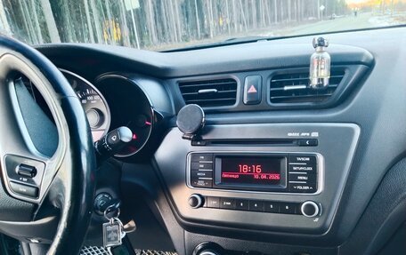 KIA Rio III рестайлинг, 2016 год, 1 050 000 рублей, 11 фотография