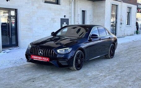 Mercedes-Benz E-Класс, 2019 год, 2 990 000 рублей, 14 фотография