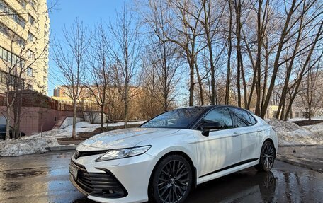 Toyota Camry, 2021 год, 2 650 000 рублей, 12 фотография