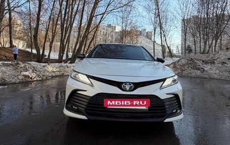 Toyota Camry, 2021 год, 2 650 000 рублей, 9 фотография