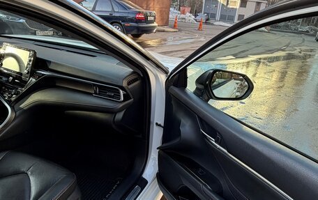 Toyota Camry, 2021 год, 2 650 000 рублей, 21 фотография