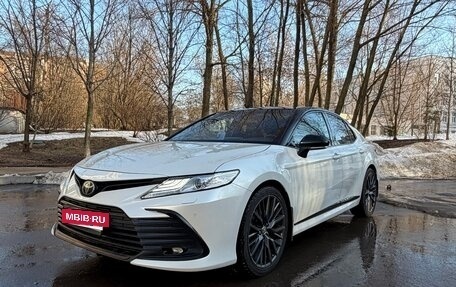 Toyota Camry, 2021 год, 2 650 000 рублей, 11 фотография