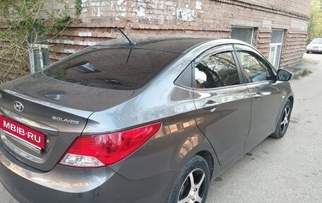 Hyundai Solaris II рестайлинг, 2011 год, 780 000 рублей, 3 фотография