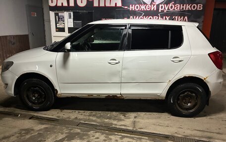 Skoda Fabia II, 2013 год, 300 000 рублей, 4 фотография