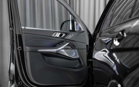 BMW X7, 2025 год, 26 355 600 рублей, 18 фотография