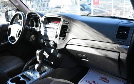 Mitsubishi Pajero IV, 2012 год, 2 149 000 рублей, 15 фотография