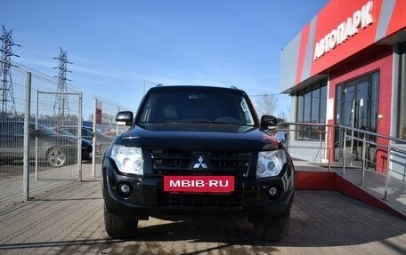 Mitsubishi Pajero IV, 2012 год, 2 149 000 рублей, 2 фотография