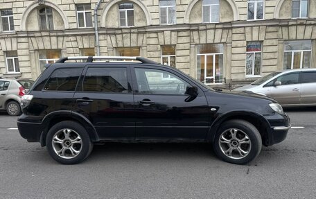 Mitsubishi Outlander III рестайлинг 3, 2006 год, 650 000 рублей, 2 фотография