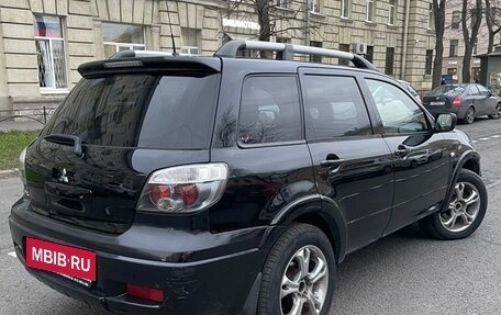 Mitsubishi Outlander III рестайлинг 3, 2006 год, 650 000 рублей, 5 фотография