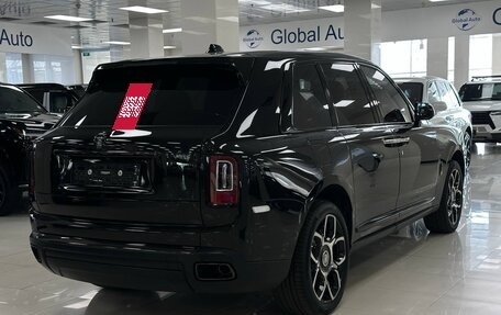 Rolls-Royce Cullinan, 2023 год, 47 000 000 рублей, 6 фотография
