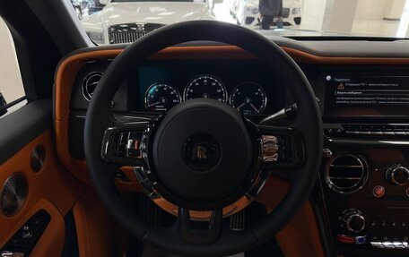 Rolls-Royce Cullinan, 2023 год, 47 000 000 рублей, 15 фотография