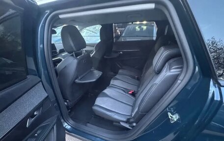 Peugeot 5008 II, 2022 год, 2 600 000 рублей, 12 фотография