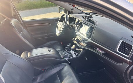 Toyota Highlander III, 2014 год, 2 300 000 рублей, 12 фотография