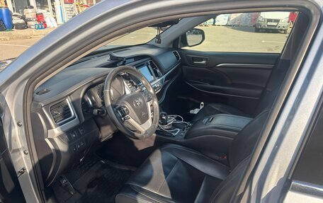 Toyota Highlander III, 2014 год, 2 300 000 рублей, 14 фотография