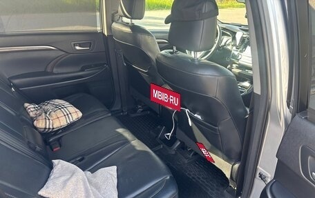 Toyota Highlander III, 2014 год, 2 300 000 рублей, 11 фотография